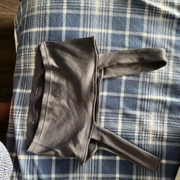 Gray Cropped Tank top - Picture 2 of 2